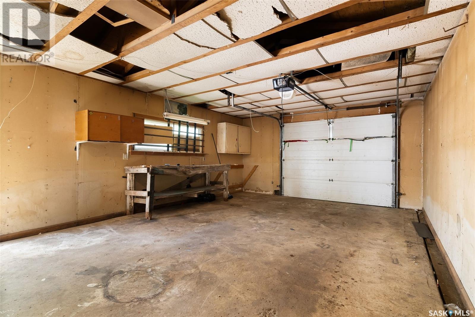 Single Family House for Sale in  Royal STREET Regina 