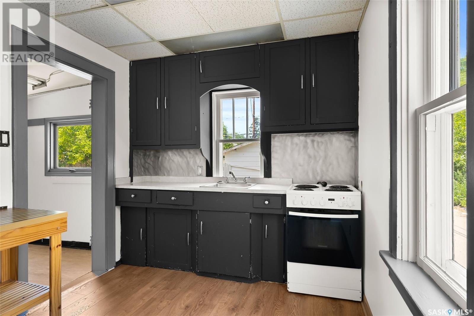 Single Family House for Sale in  Royal STREET Regina 
