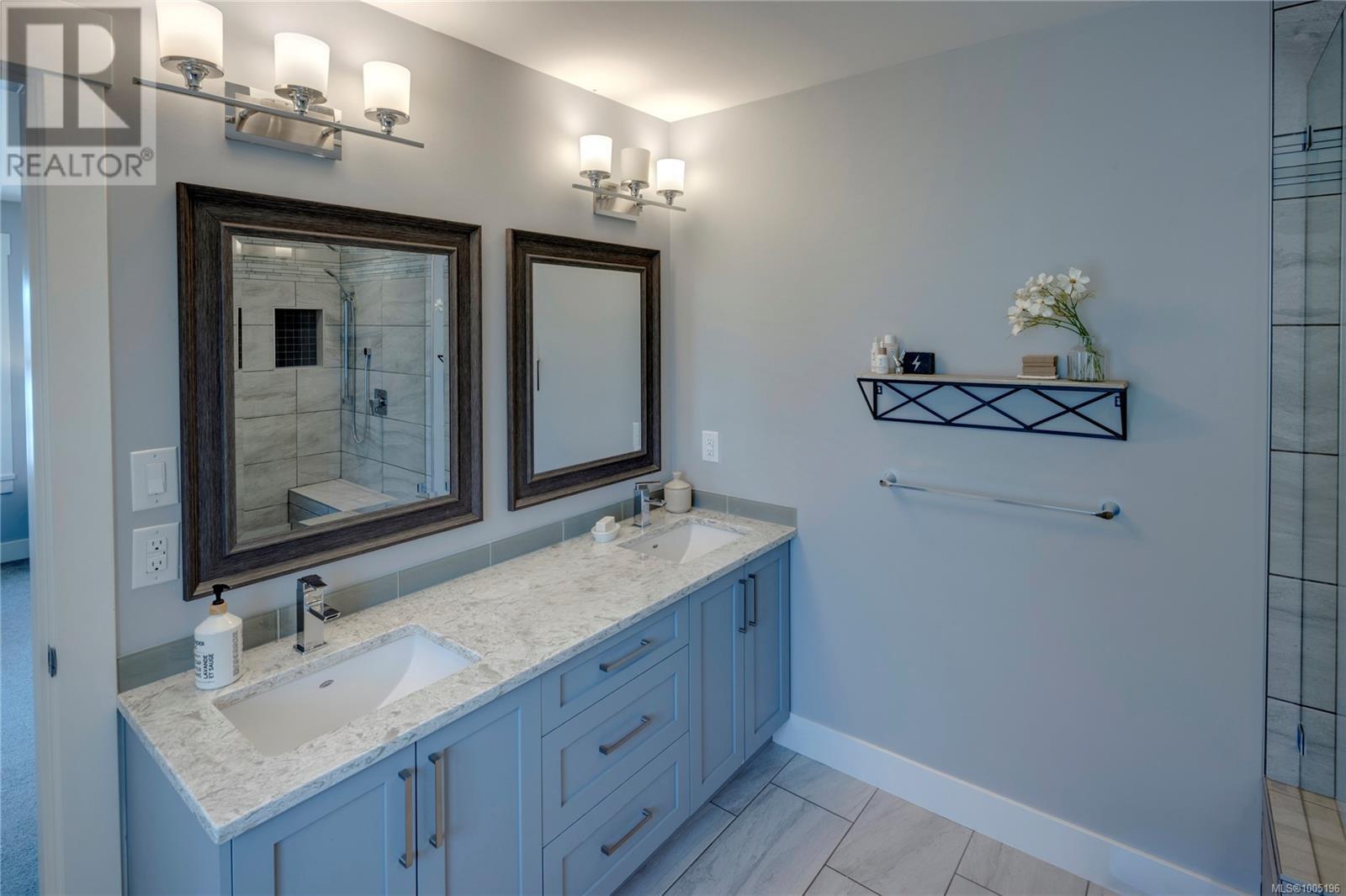 6236 Elizabeth Garden Crt, Central Saanich