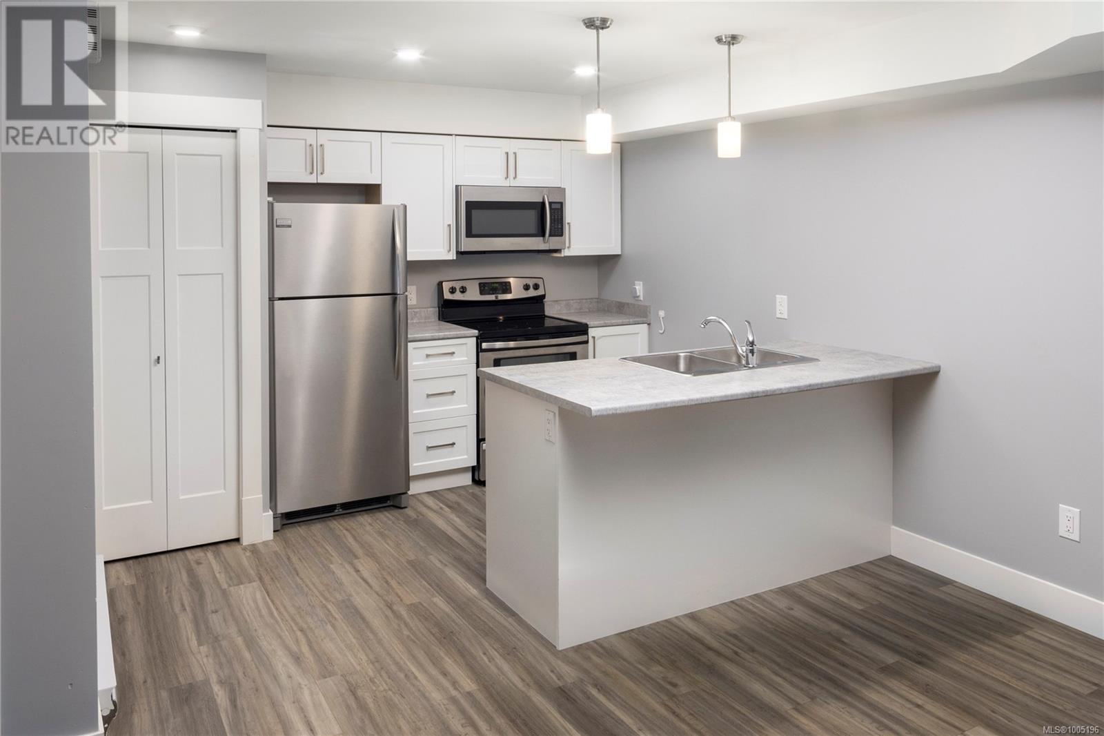 6236 Elizabeth Garden Crt, Central Saanich