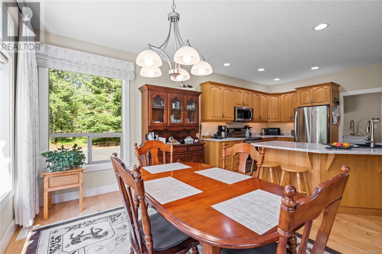 Photo 6 of 1050 Paradise Pl, Nanoose Bay BC