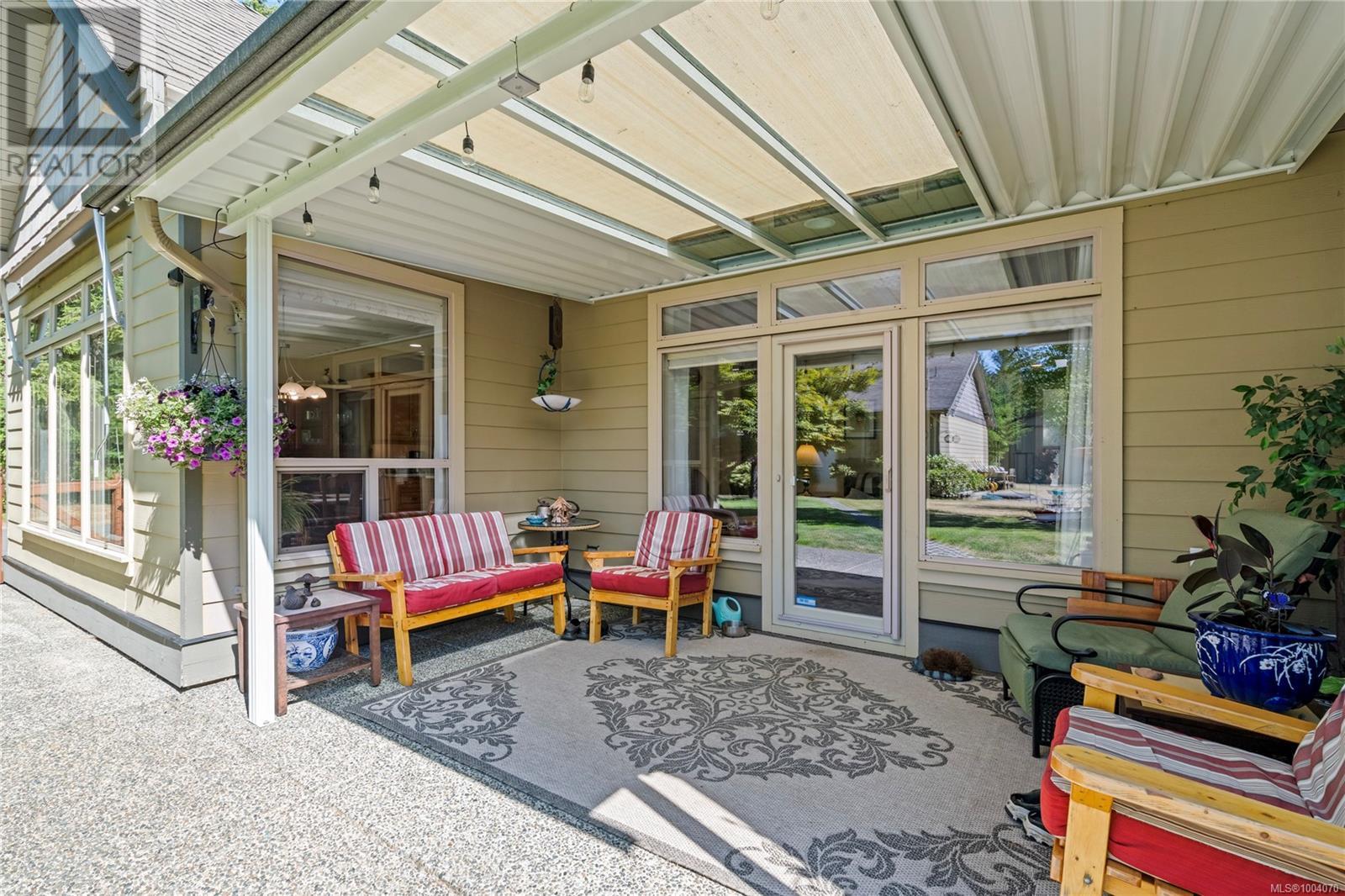 Photo 10 of 1050 Paradise Pl, Nanoose Bay BC