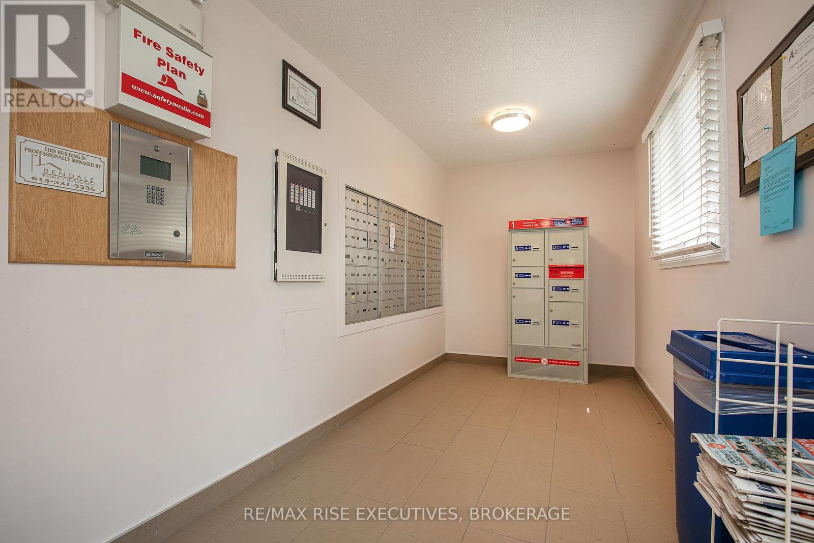 Photo 14 of 118 580 Armstrong Road, Kingston ON