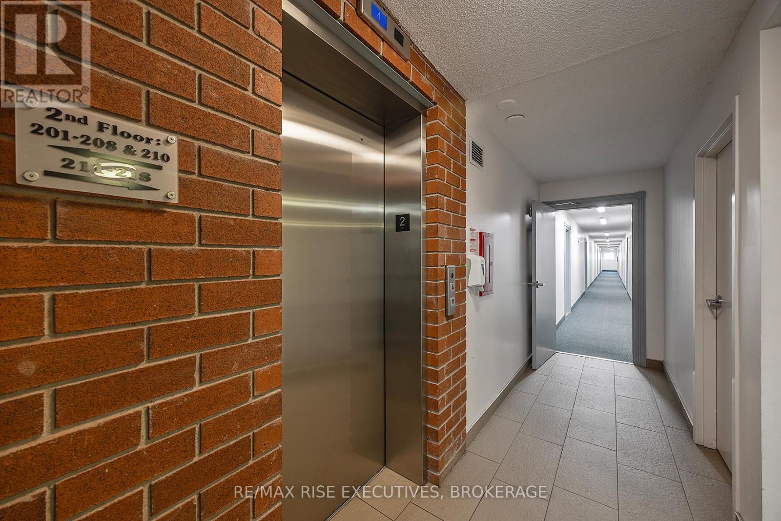 Photo 10 of 118 580 Armstrong Road, Kingston ON