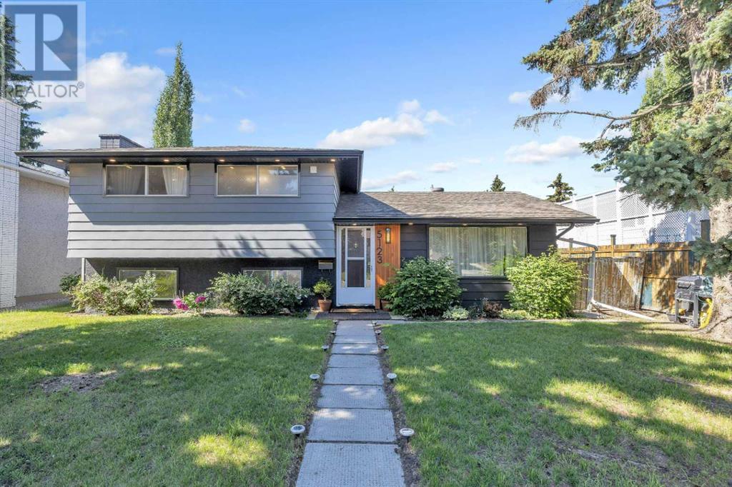 Single Family House 4 Level for Sale in  Brockington Road NW Brentwood Calgary 