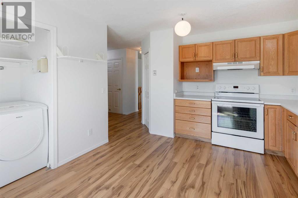 Single Family House for Sale in  Macewan Ridge Villas NW MacEwan Glen Calgary 