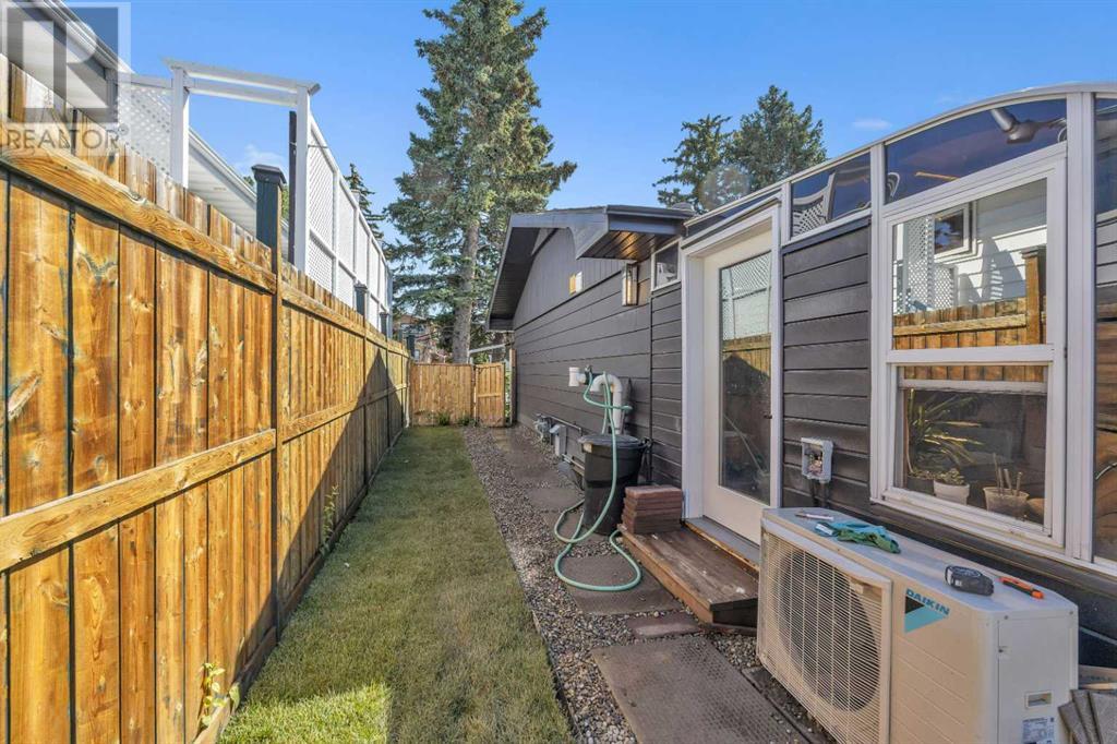 Single Family House 4 Level for Sale in  Brockington Road NW Brentwood Calgary 
