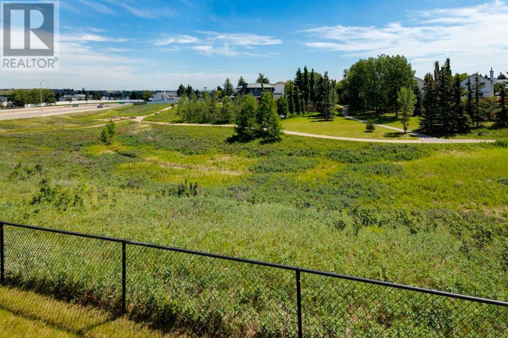Single Family House for Sale in  Macewan Ridge Villas NW MacEwan Glen Calgary 