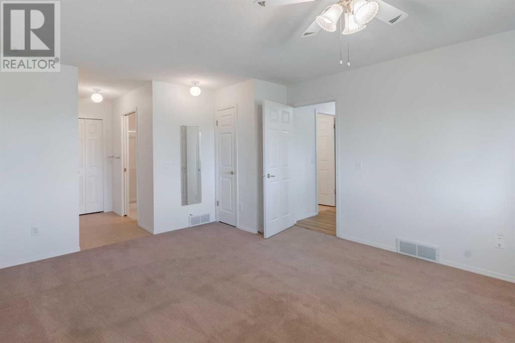 Single Family House for Sale in  Macewan Ridge Villas NW MacEwan Glen Calgary 