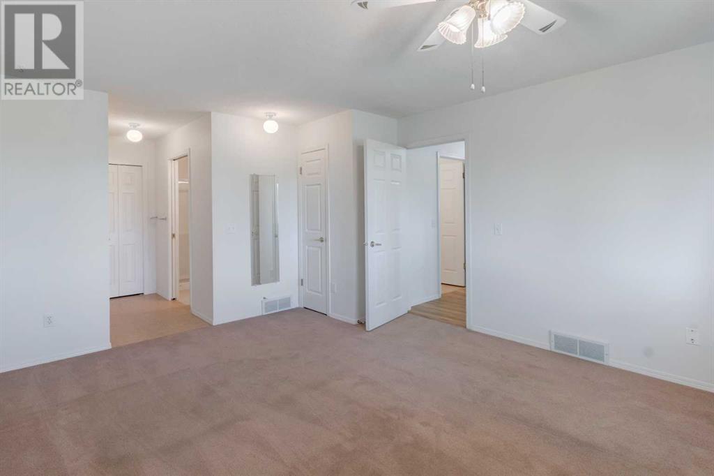 Single Family House for Sale in  Macewan Ridge Villas NW MacEwan Glen Calgary 