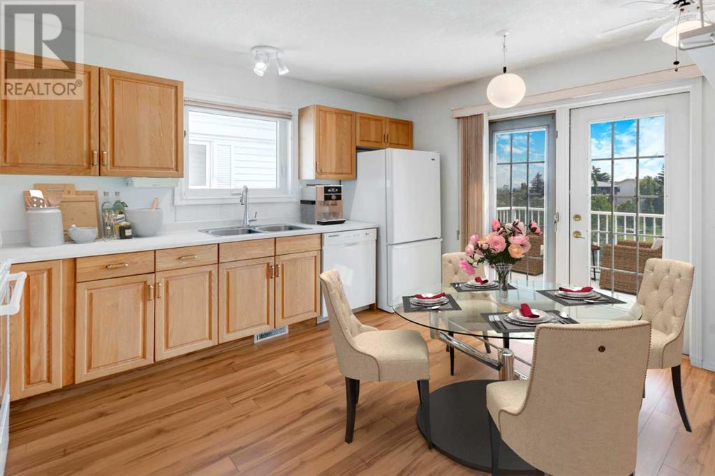 Single Family House for Sale in  Macewan Ridge Villas NW MacEwan Glen Calgary 
