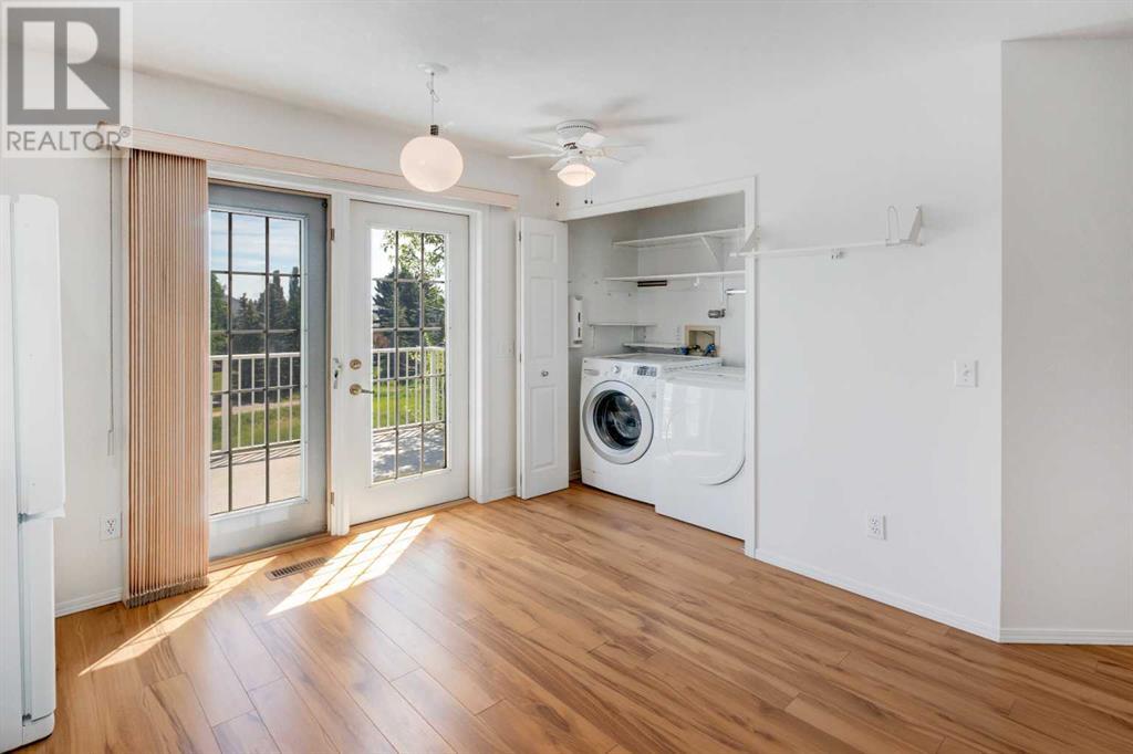 Single Family House for Sale in  Macewan Ridge Villas NW MacEwan Glen Calgary 