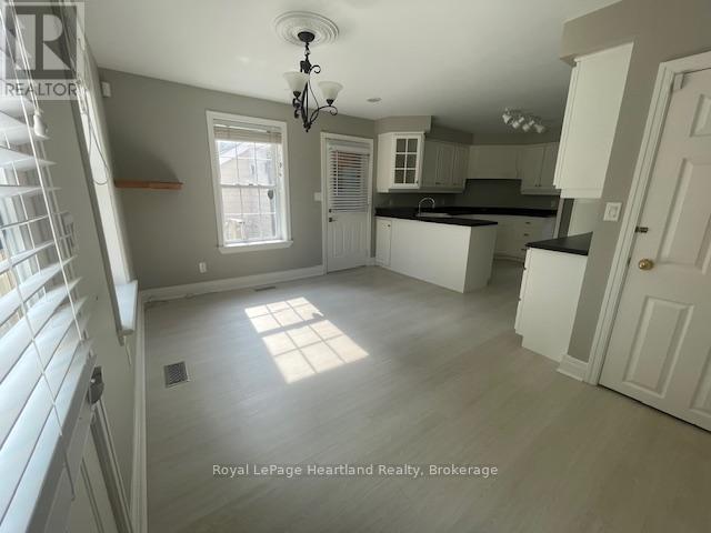 231 WILLIAM STREET Property Photo