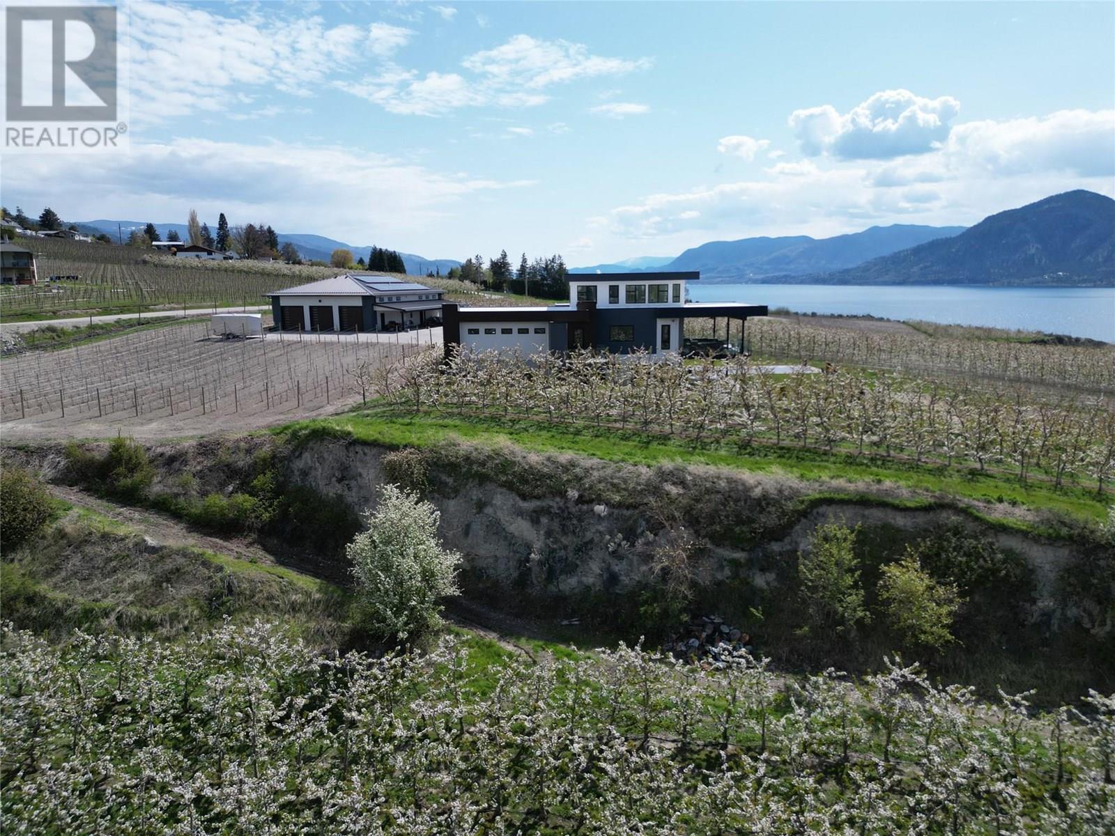 2805 Aikins Loop, Naramata