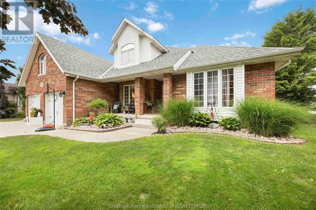Photo 1 of 260 Trerice Street East, Dresden ON