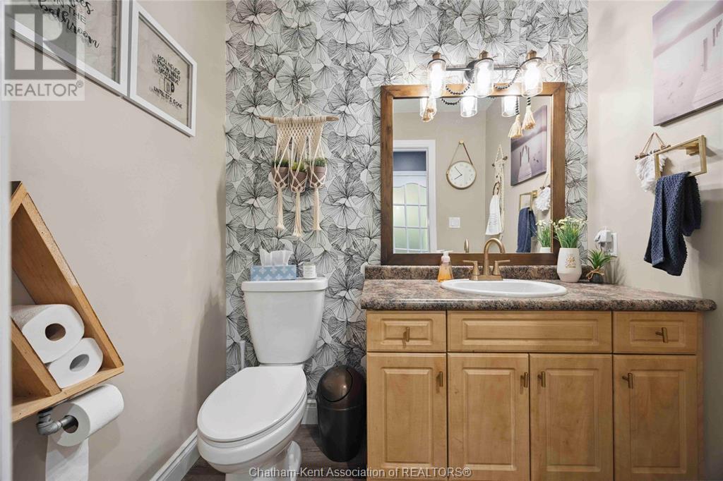 Photo 20 of 260 Trerice Street East, Dresden ON