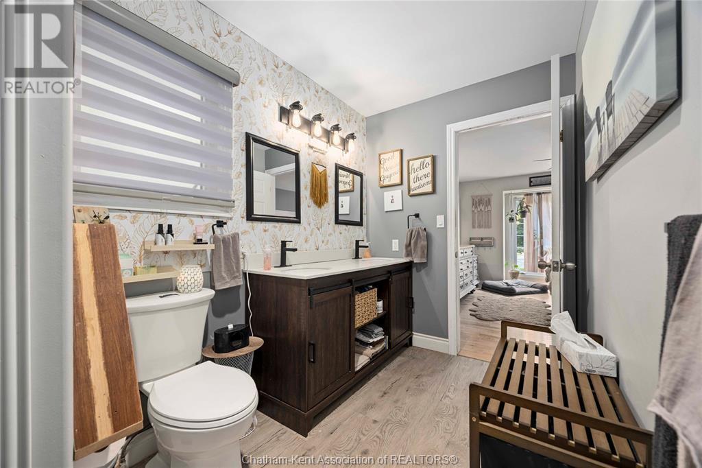 Photo 25 of 260 Trerice Street East, Dresden ON