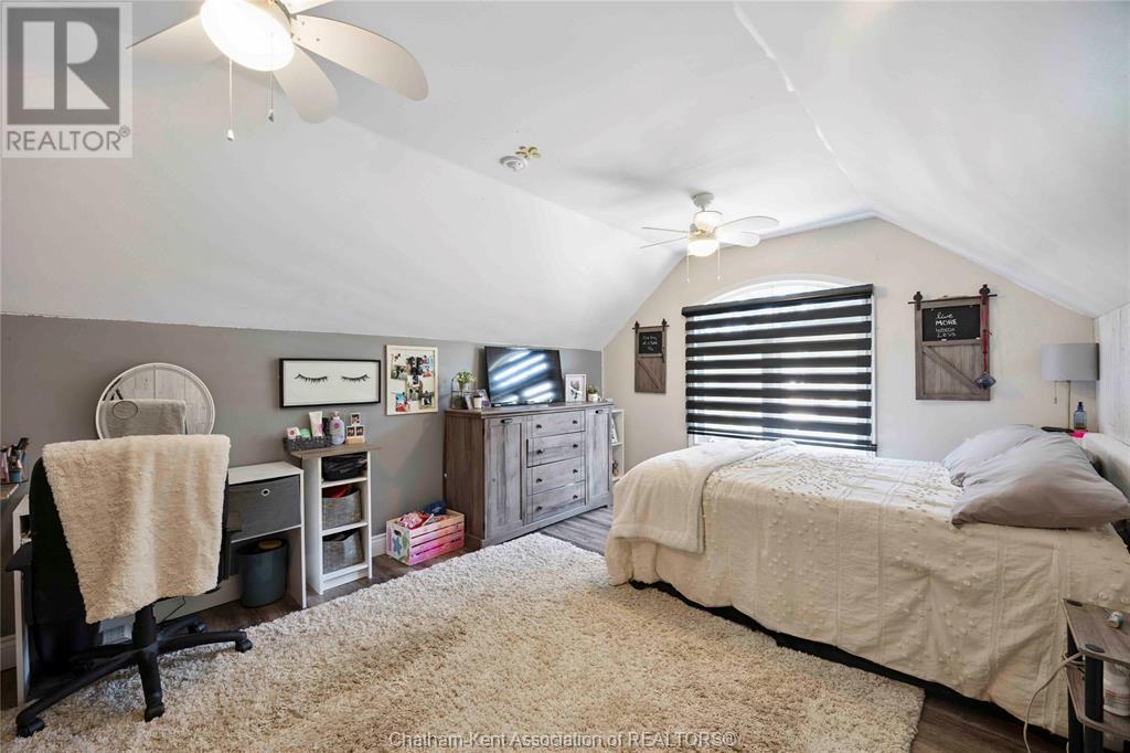 Photo 31 of 260 Trerice Street East, Dresden ON