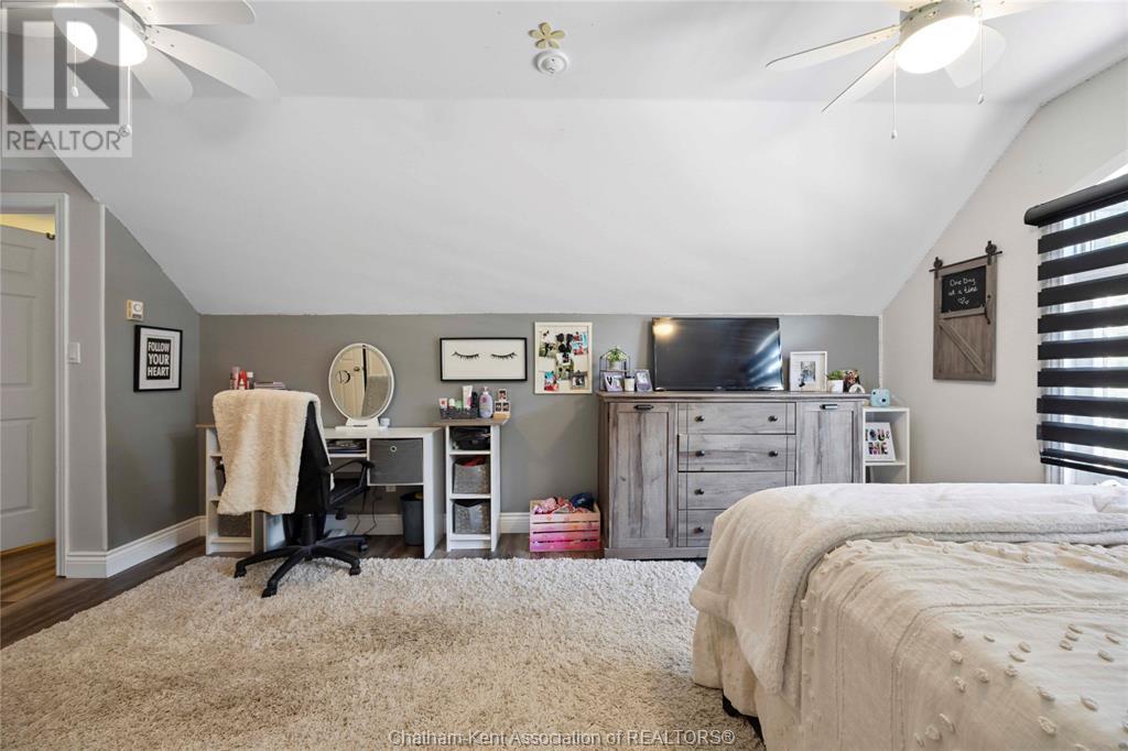 Photo 33 of 260 Trerice Street East, Dresden ON