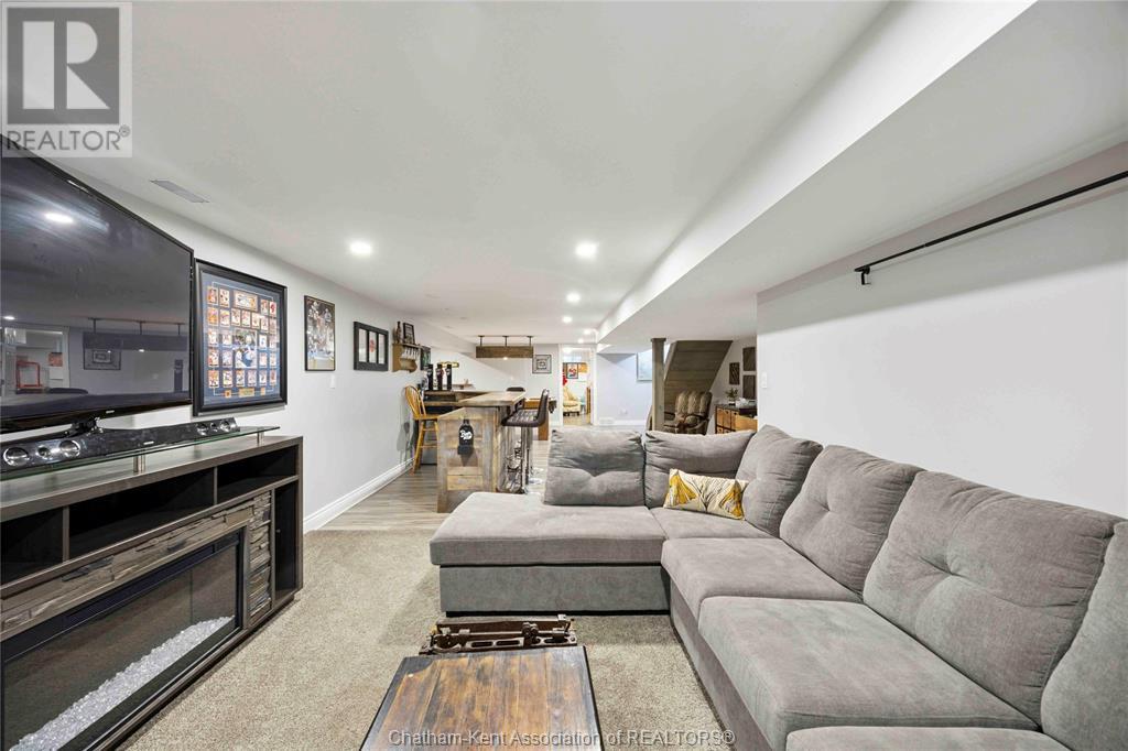 Photo 43 of 260 Trerice Street East, Dresden ON