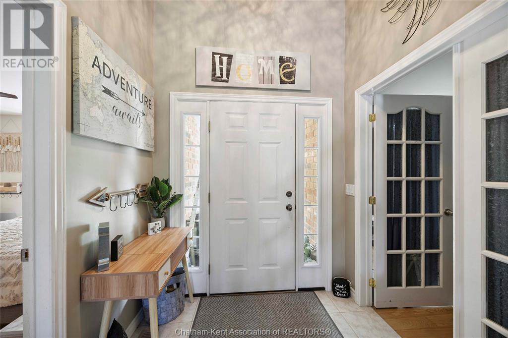 Photo 5 of 260 Trerice Street East, Dresden ON