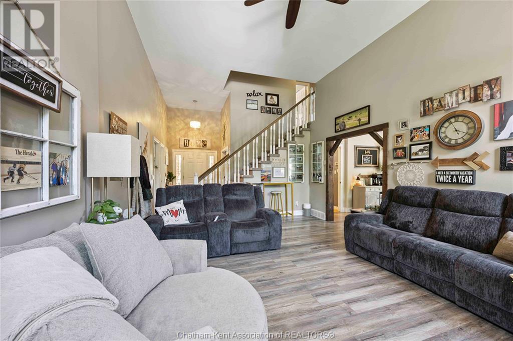 Photo 7 of 260 Trerice Street East, Dresden ON