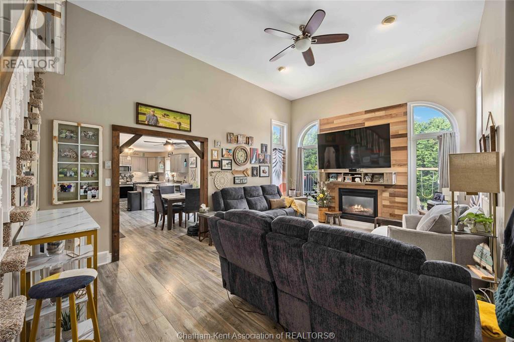 Photo 8 of 260 Trerice Street East, Dresden ON