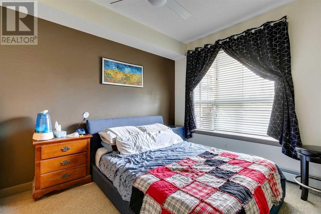 210, 2420 34 Avenue SW, Calgary, Alberta