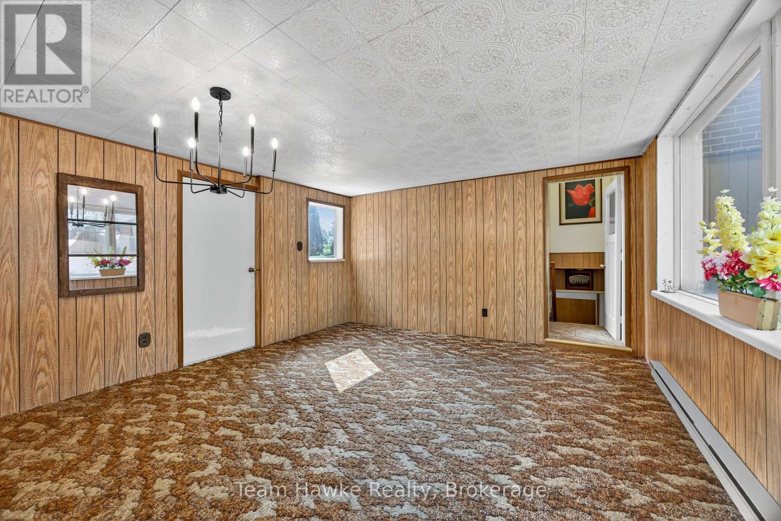 Photo 23 of 828 Hugel Avenue, Midland ON