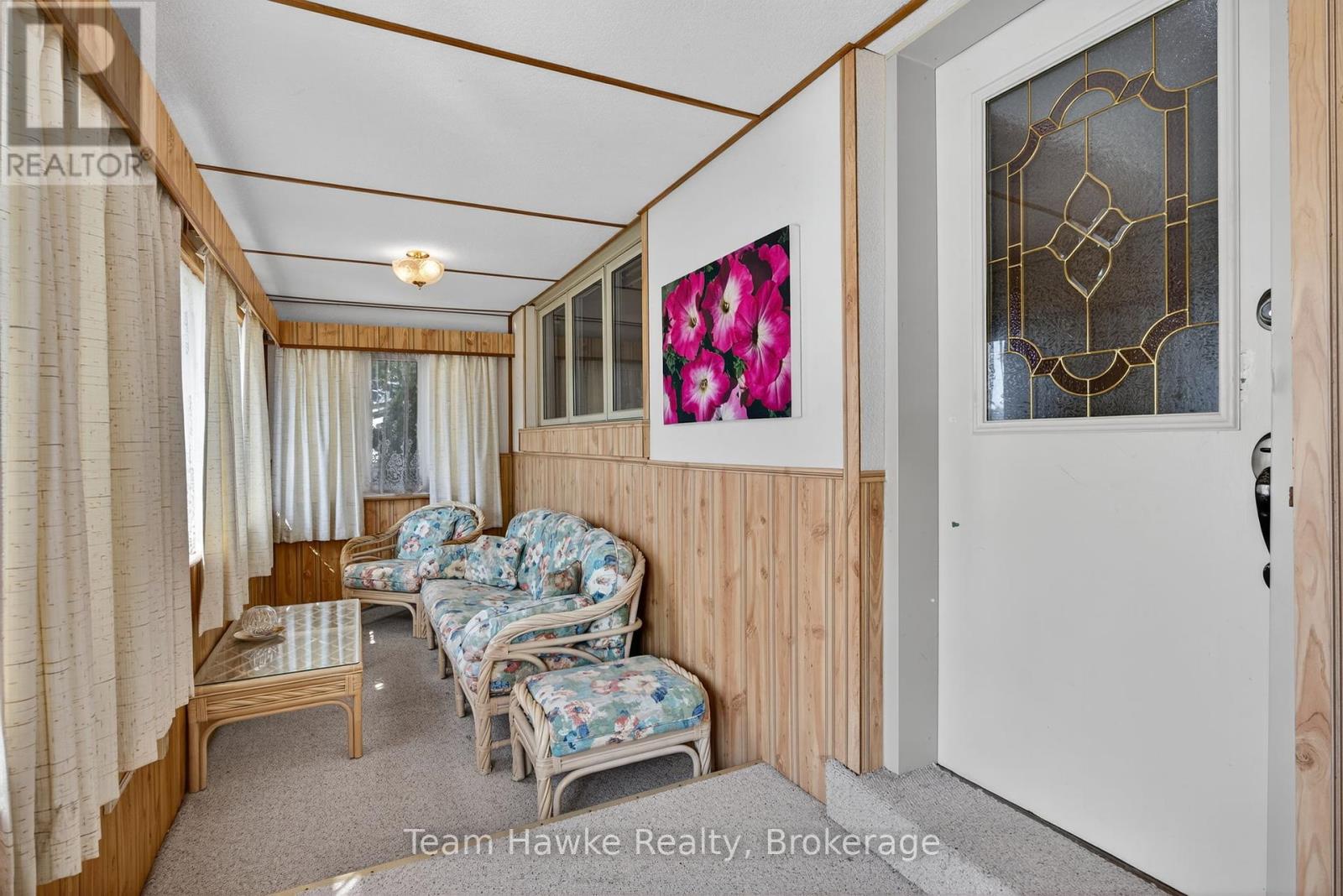 Photo 8 of 828 Hugel Avenue, Midland ON