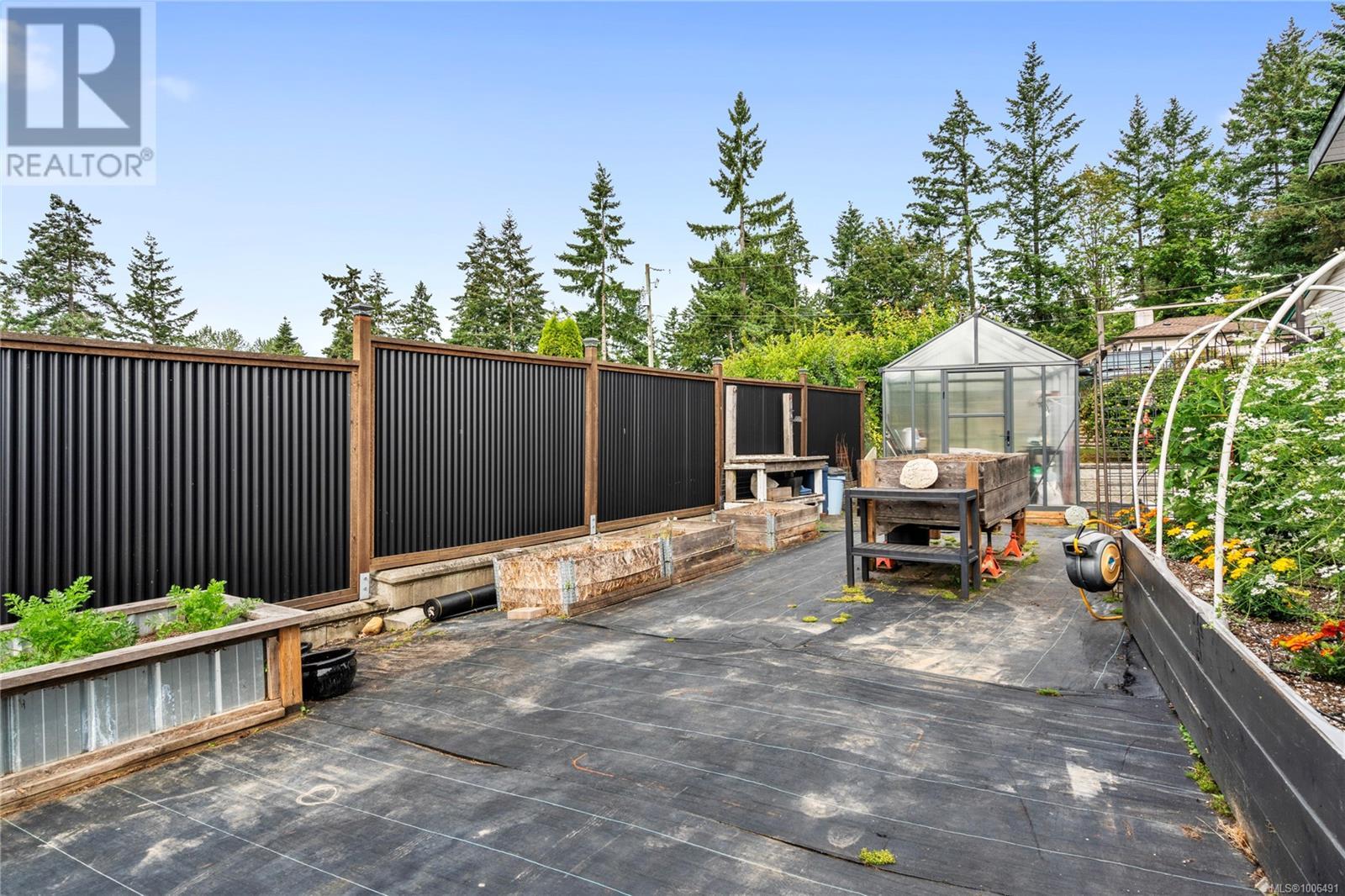 Photo 46 of 1669 Gerrand Rd, Nanaimo BC