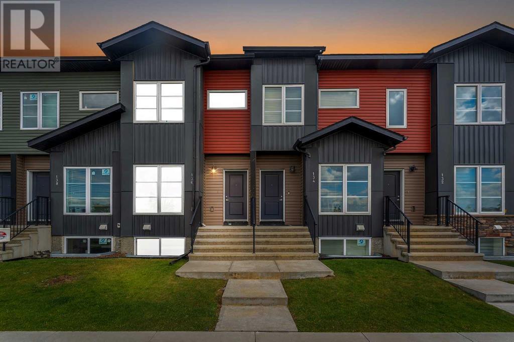 136 Red Embers Gate NE, Calgary, Alberta