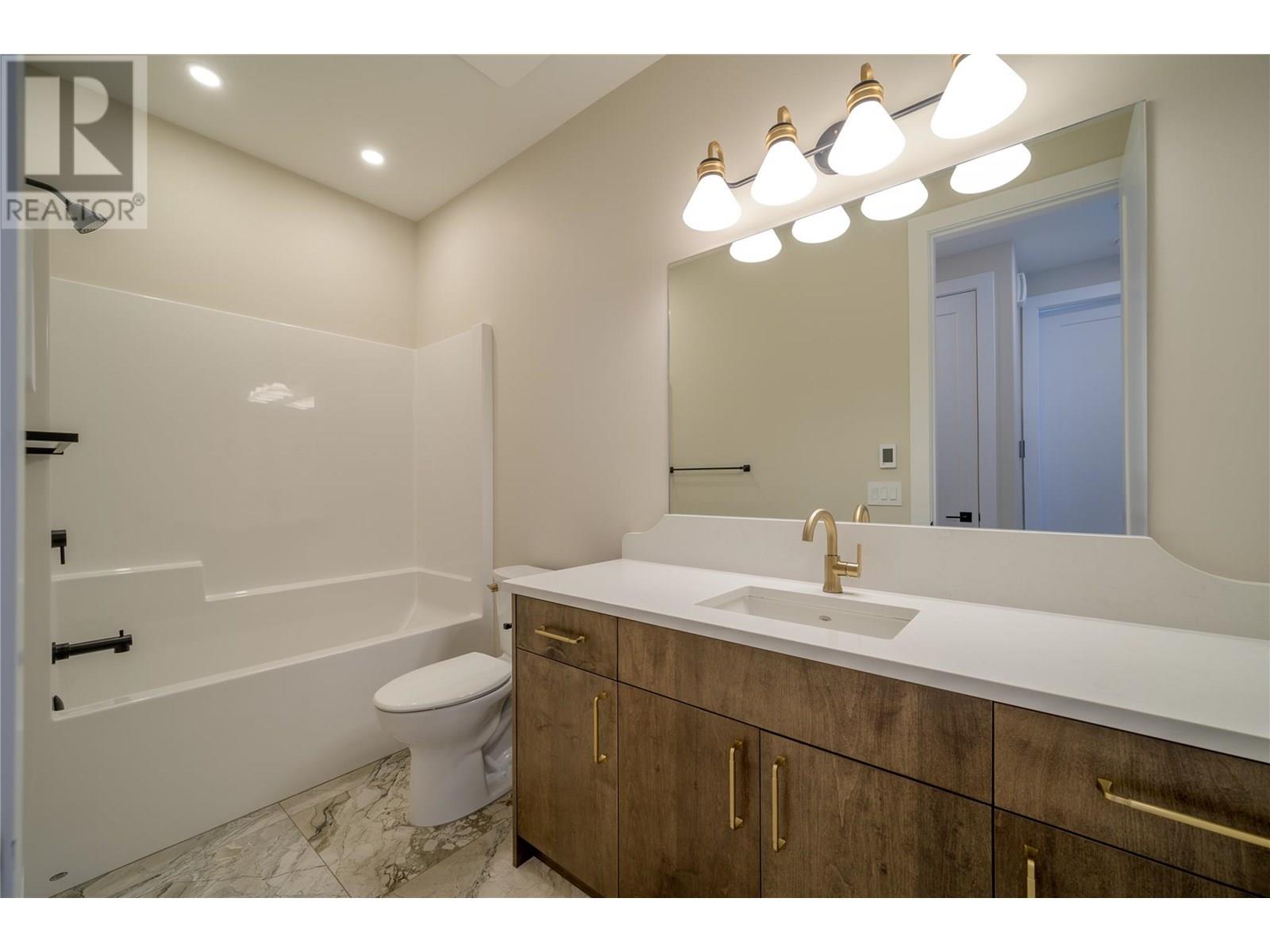 2138 LINFIELD Drive, Kamloops