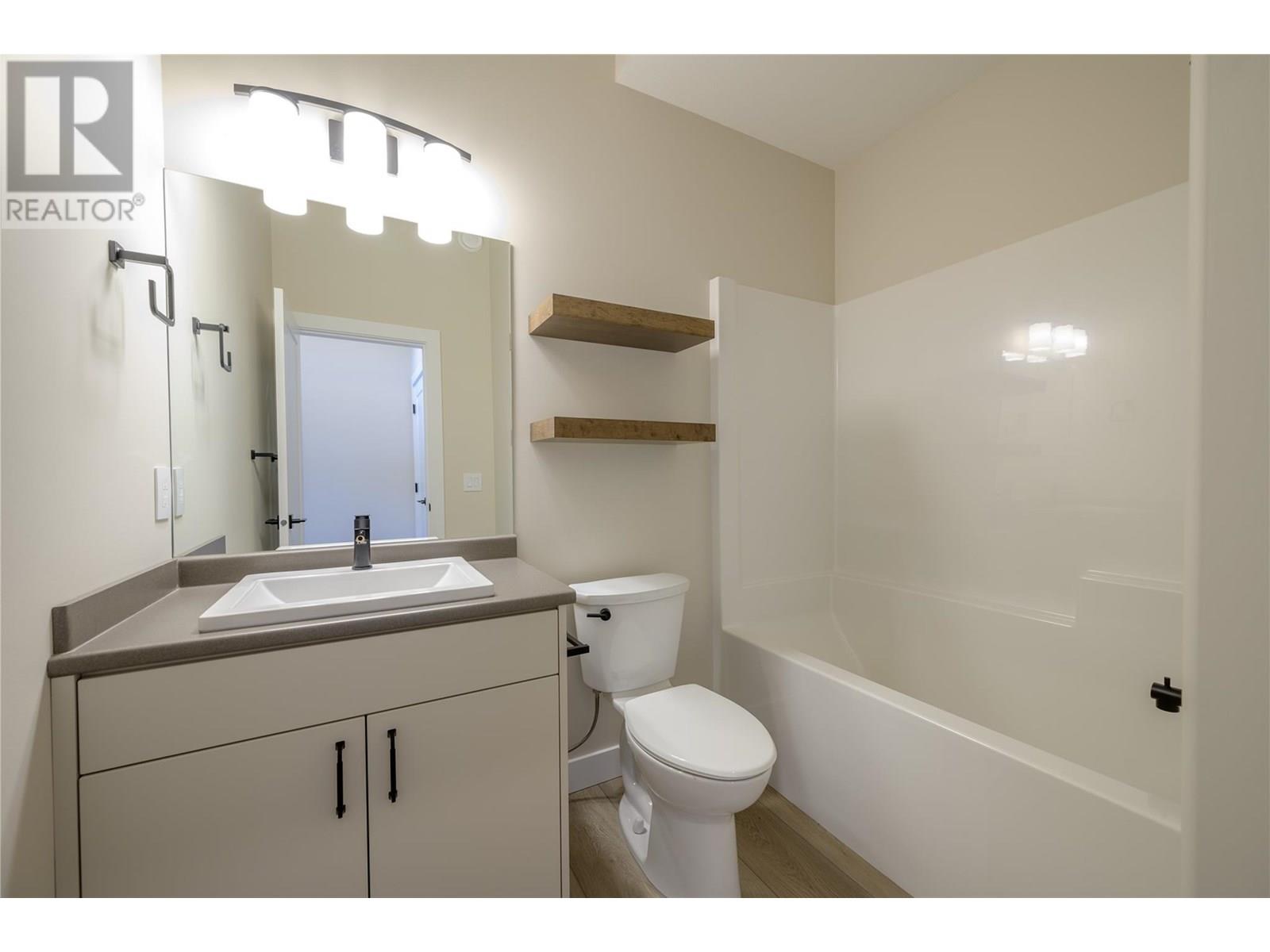 2138 LINFIELD Drive, Kamloops