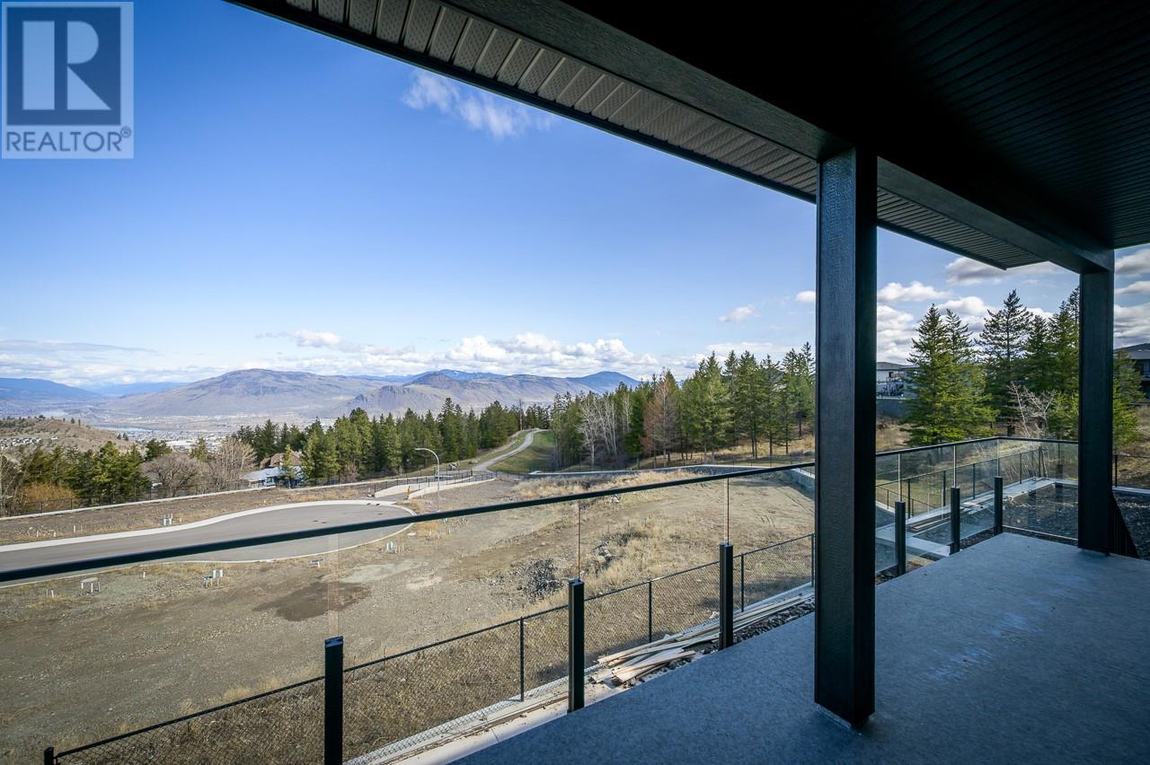2138 LINFIELD Drive, Kamloops