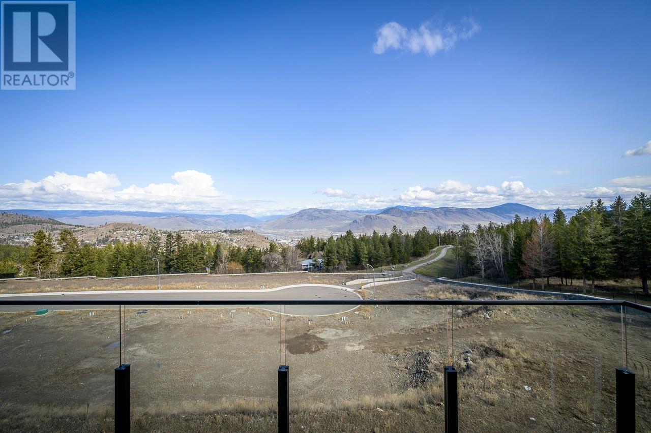 2138 LINFIELD Drive, Kamloops
