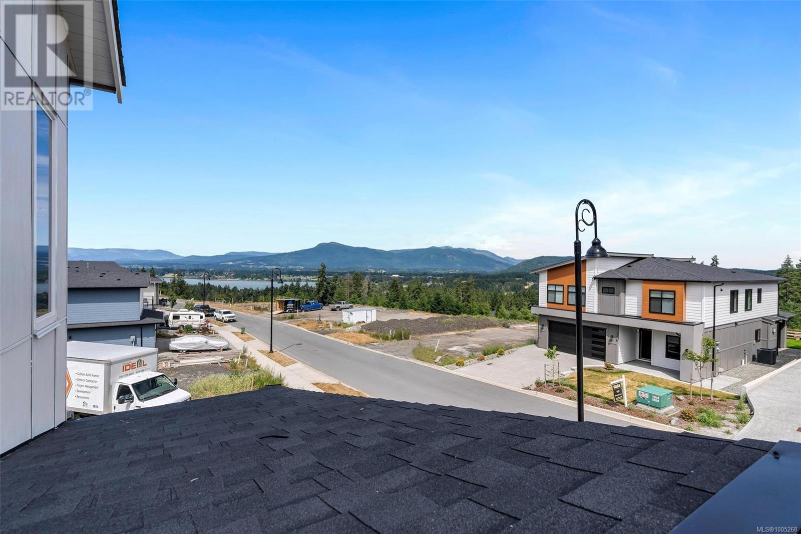 Photo 29 of 3321 Woodrush Dr, Duncan BC