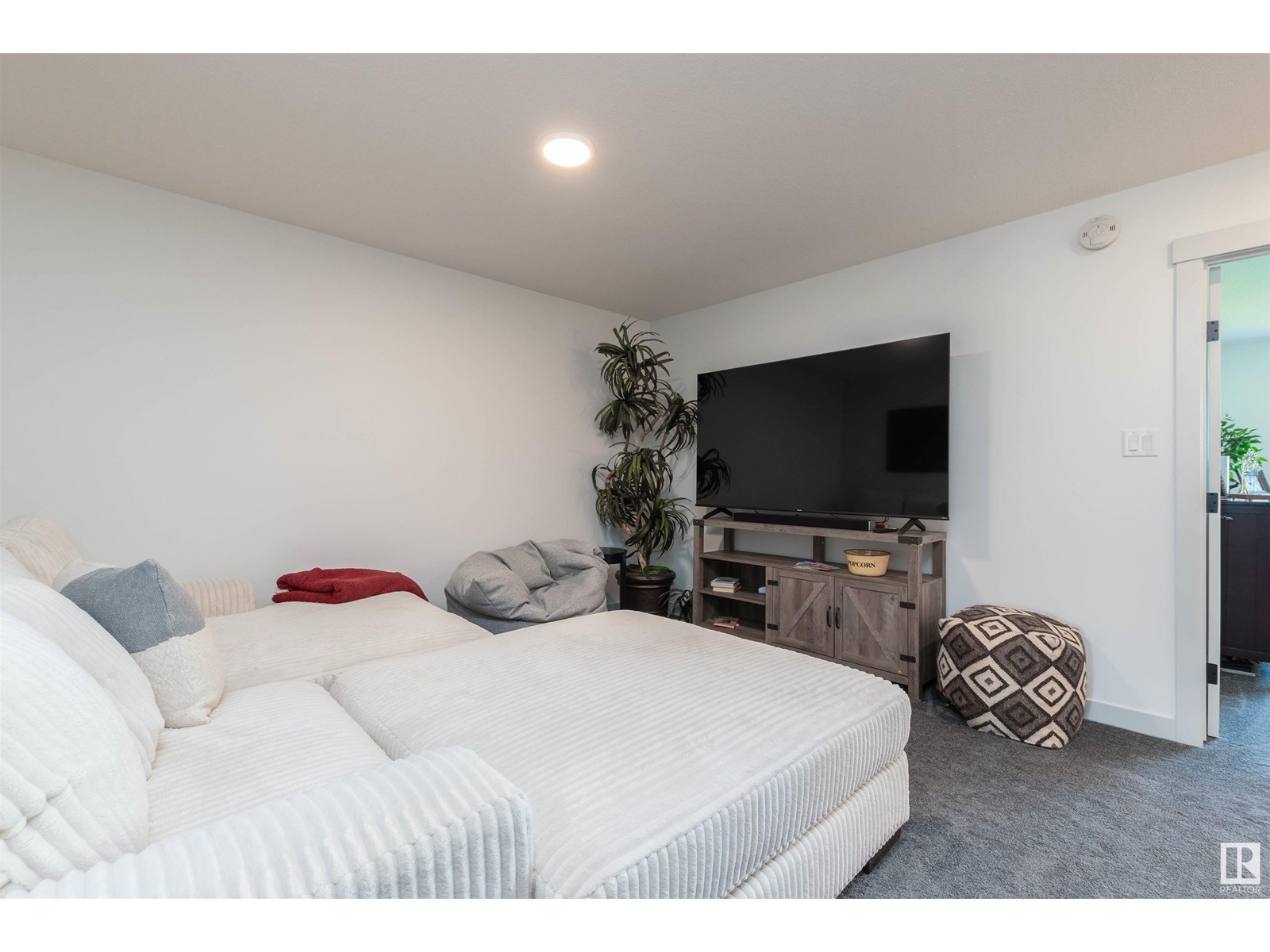 Photo 9 of 57 Savoy Cr, Sherwood Park AB