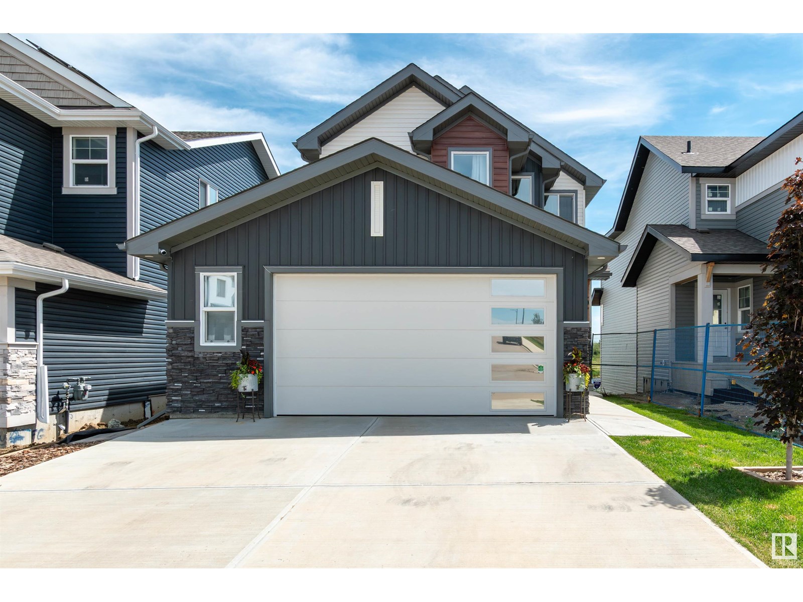 Photo 38 of 57 Savoy Cr, Sherwood Park AB