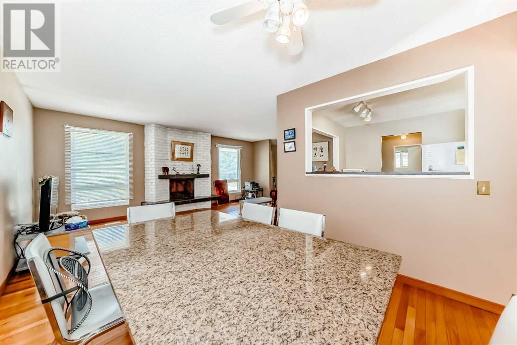 Single Family House Bungalow for Sale in  Dalhurst Way NW Dalhousie Calgary 