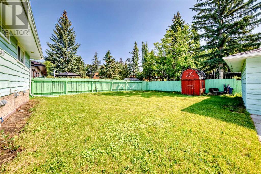 Single Family House Bungalow for Sale in  Dalhurst Way NW Dalhousie Calgary 