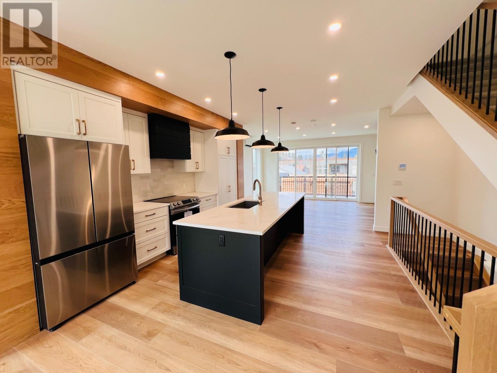 #401 510 14TH Street - 8