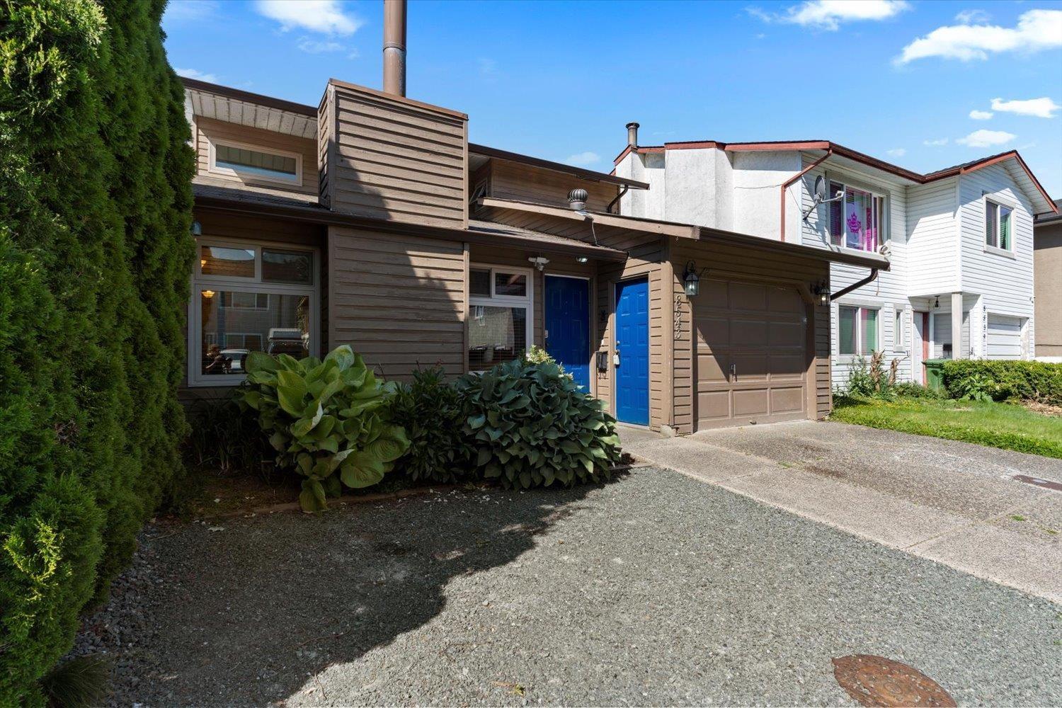 Photo 9 of 8543 Mccutcheon Avenue Chilliwack Proper South, Chilliwack BC