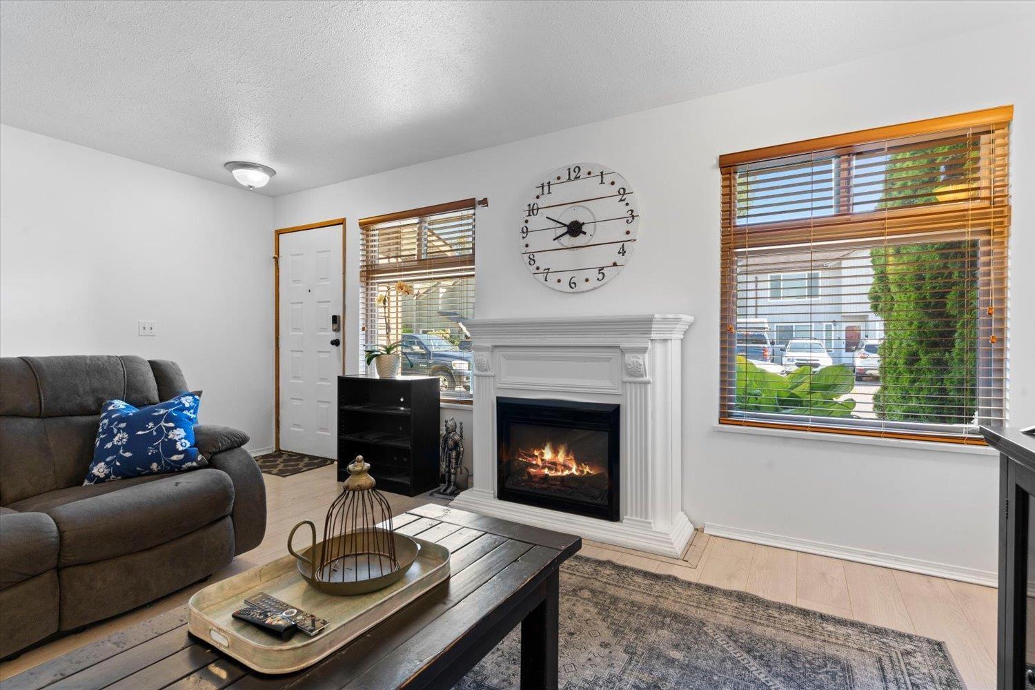 Photo 2 of 8543 Mccutcheon Avenue Chilliwack Proper South, Chilliwack BC