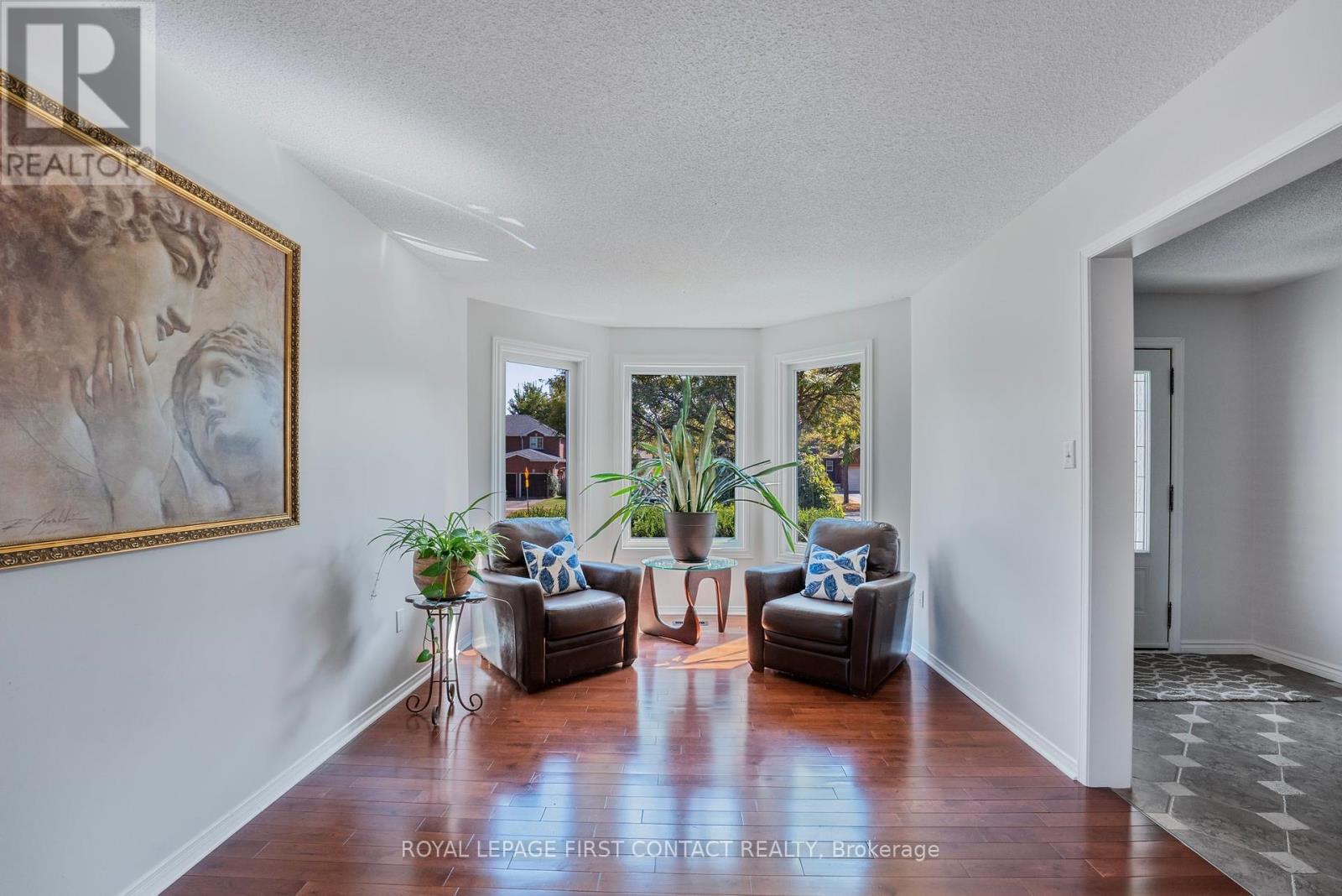 Single Family House for Sale in  LIVINGSTONE STREET W Barrie (Northwest) 