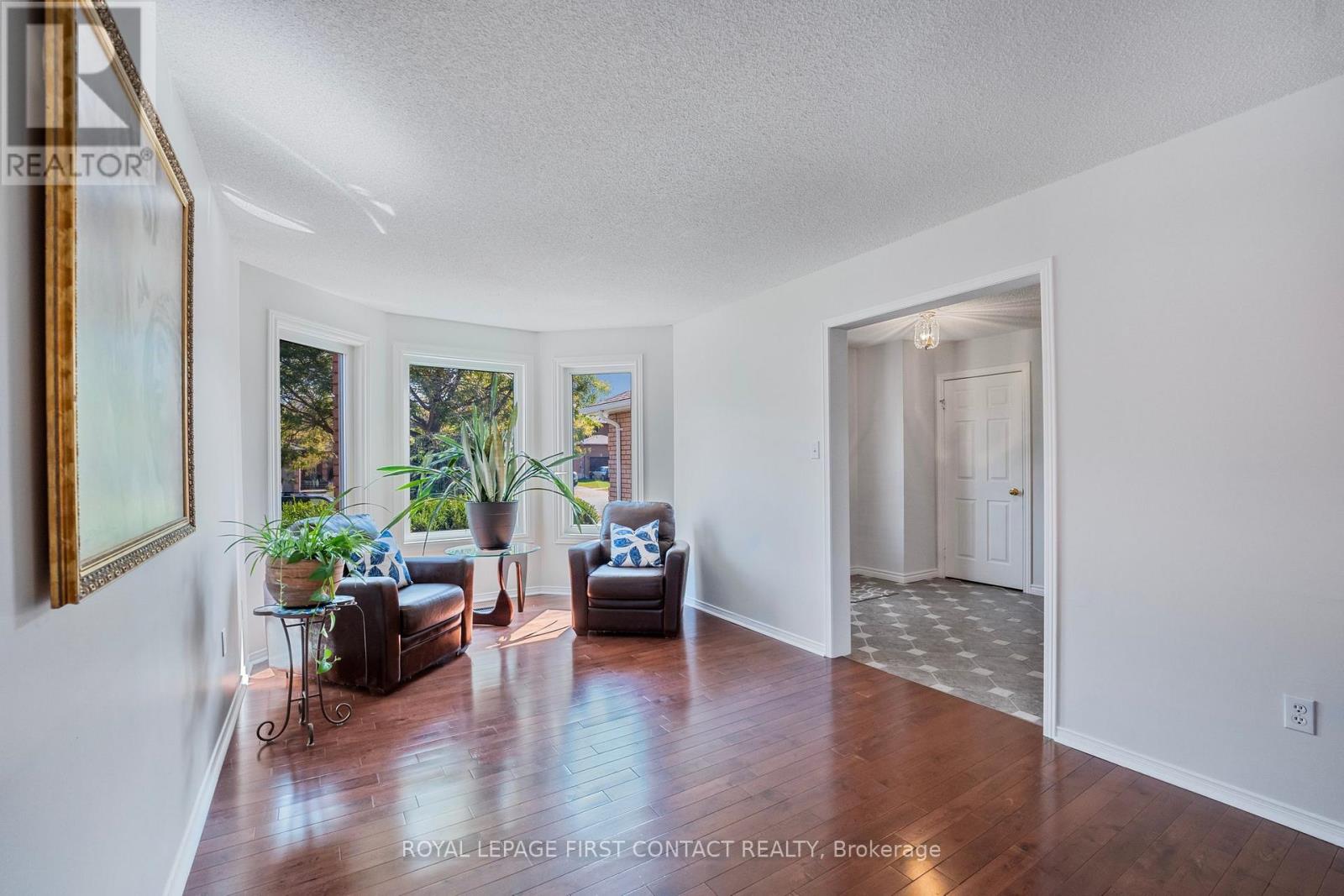 Single Family House for Sale in  LIVINGSTONE STREET W Barrie (Northwest) 