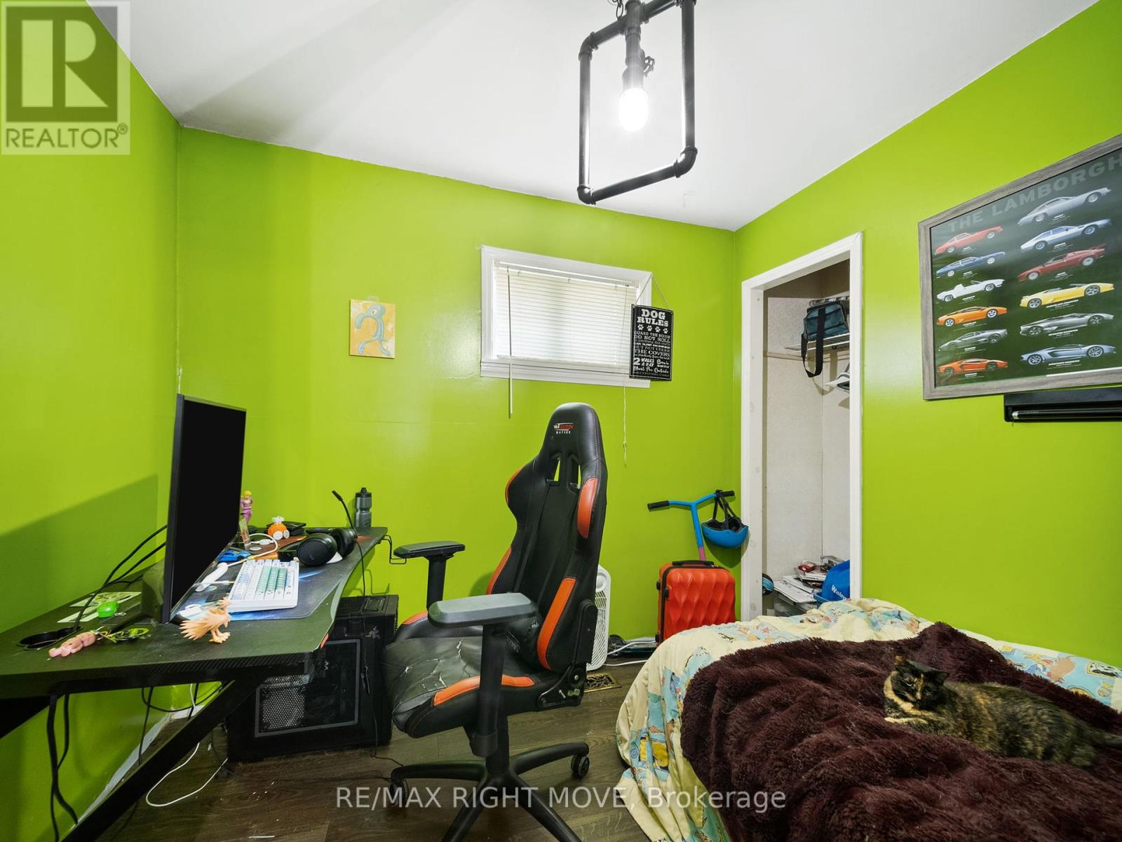 Photo 17 of 122 Elgin Street, Orillia ON
