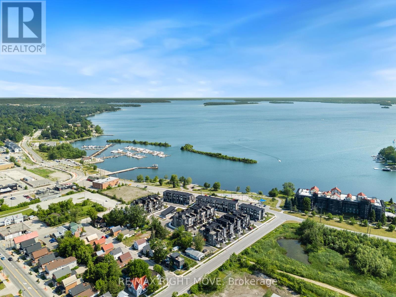 Photo 20 of 122 Elgin Street, Orillia ON