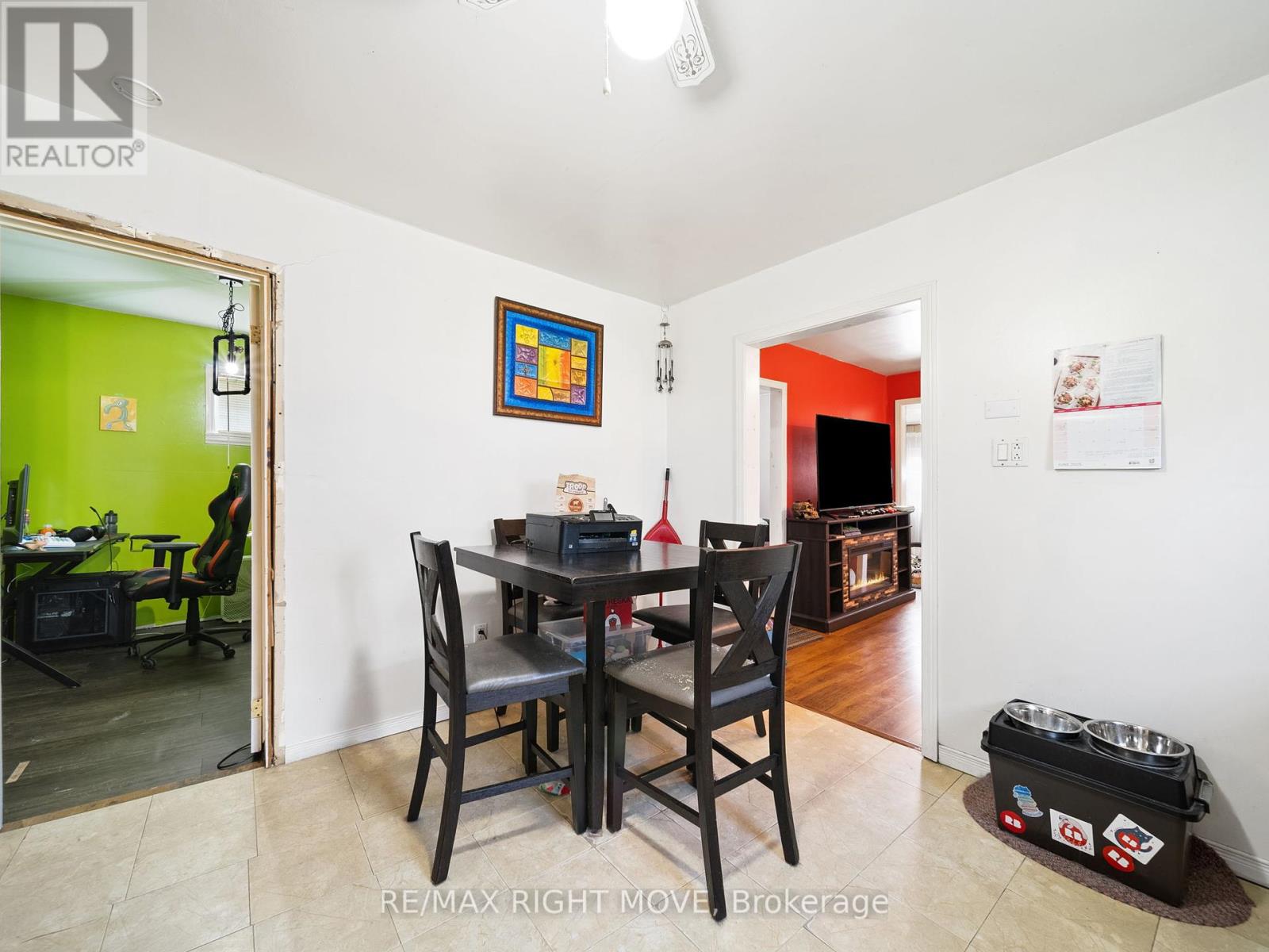 Photo 7 of 122 Elgin Street, Orillia ON