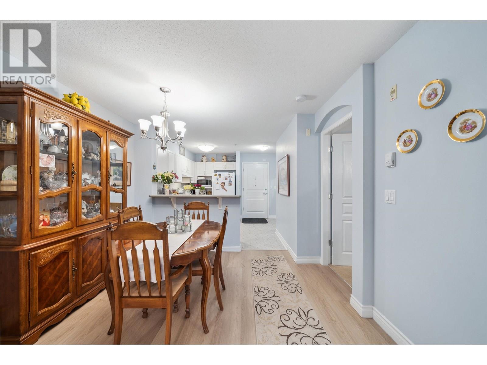 Photo 8 of 202 960 Lynn Valley Road, North Vancouver BC